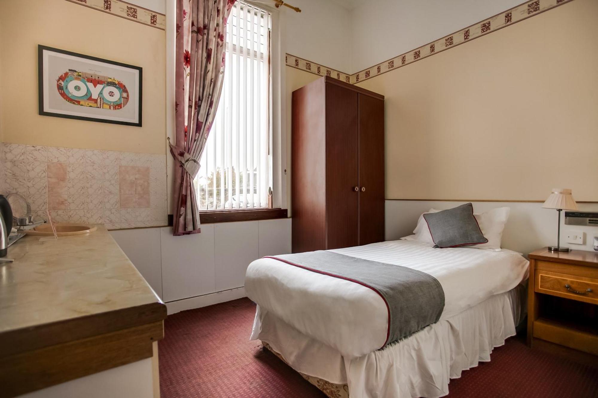 Oyo Glenpark Hotel, Ayr Central Экстерьер фото