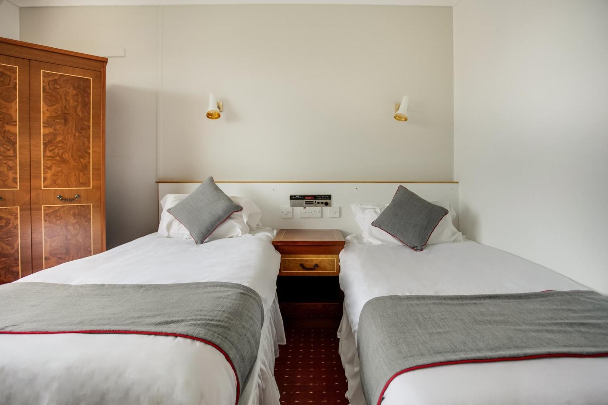 Oyo Glenpark Hotel, Ayr Central Экстерьер фото
